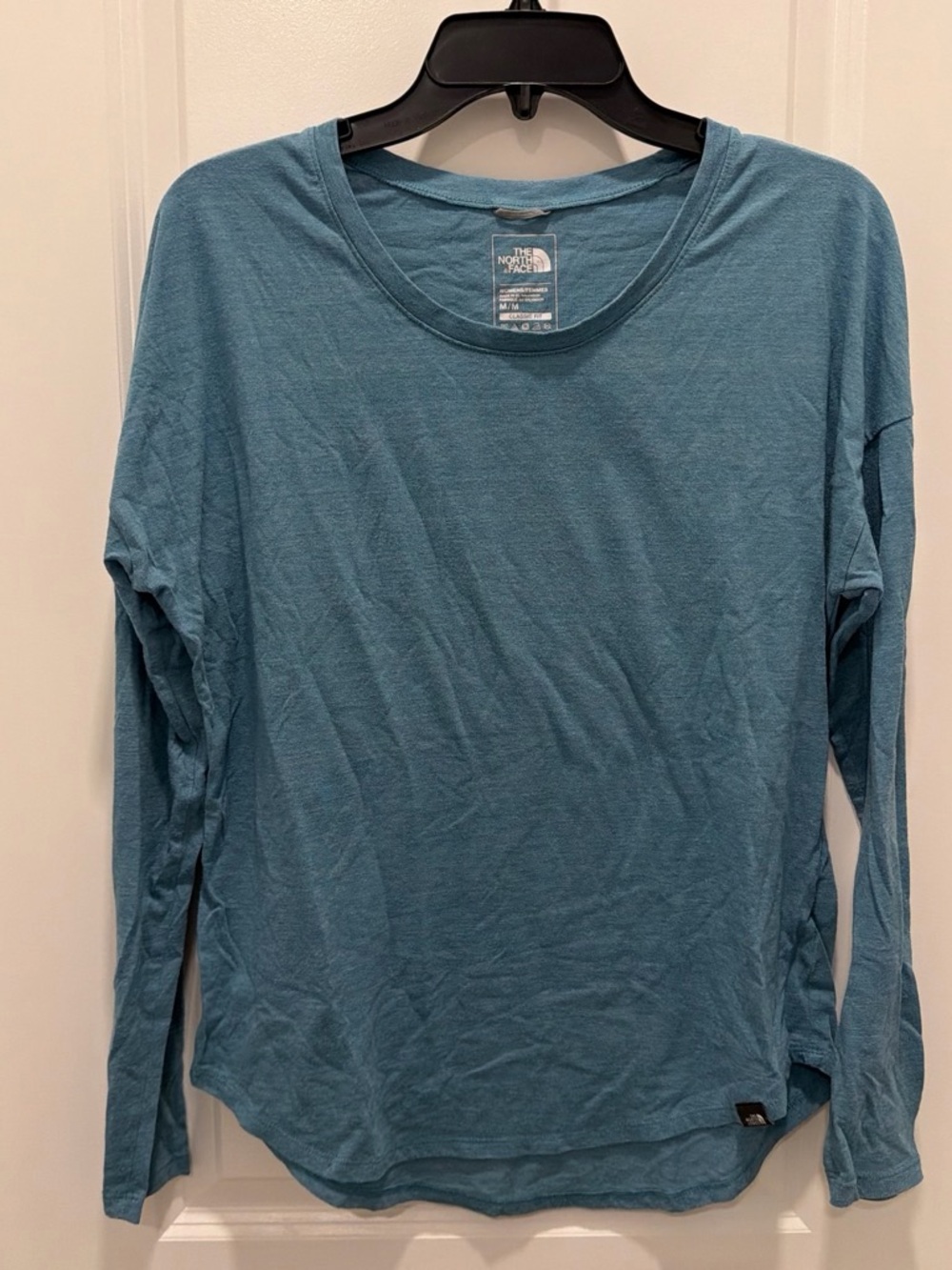 The North Face Women's Teal-Blue Long Sleeve Crew
